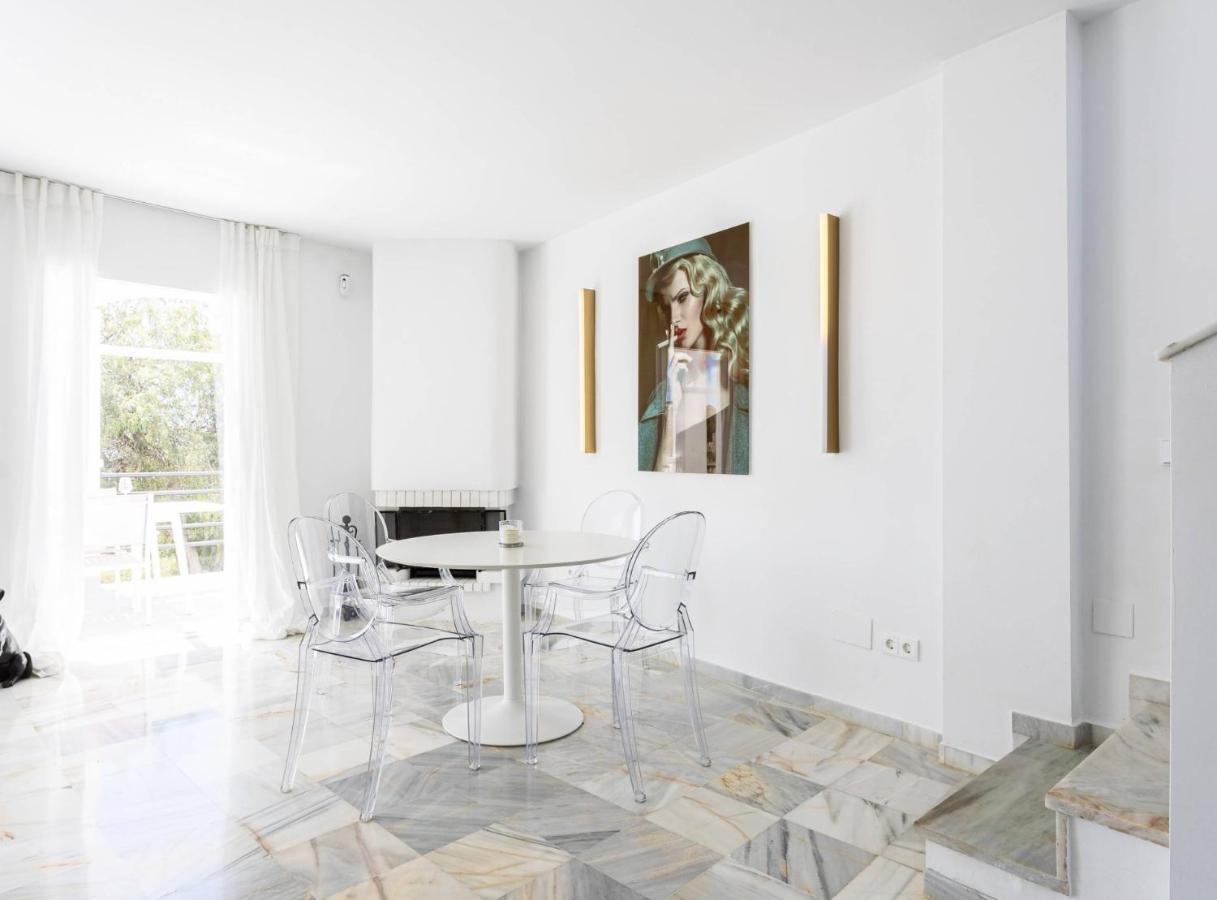 Сasa de vacaciones Modern Townhouse With Sea View In *